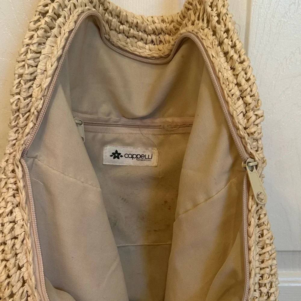 Cappelli Straworld Zippered Straw Tote Bag purchased in Waikiki Beach, Hawaii - Picture 6 of 7